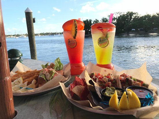 5 o'Clock Somewhere Bar and Grill